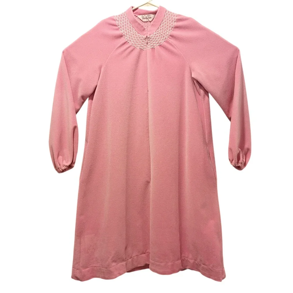 VTG Vanity Fair Robe Size Small Pink Smocking Velour ½ Zip Housecoat Knee Length